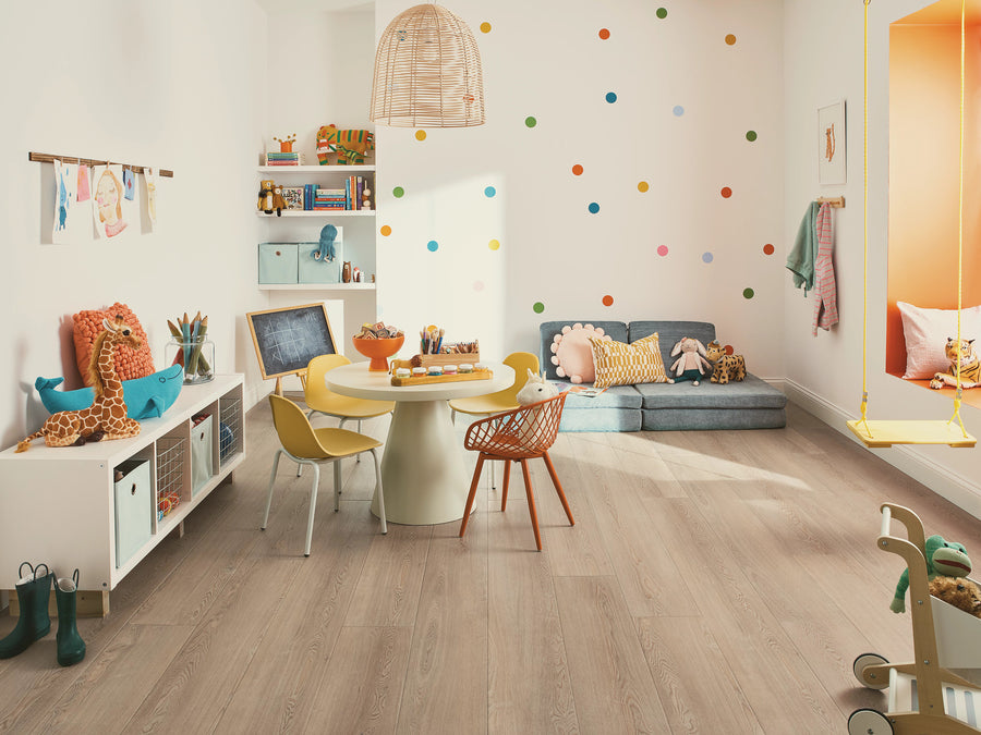 COREtec Originals Premium Flaxen Ash room scene