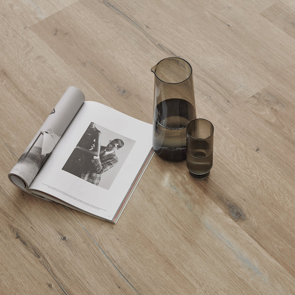 Karndean Flooring - Washed-Character-Oak - Knight Tile Rigid Core LVF - Floating (click-in) - Vinyl tile